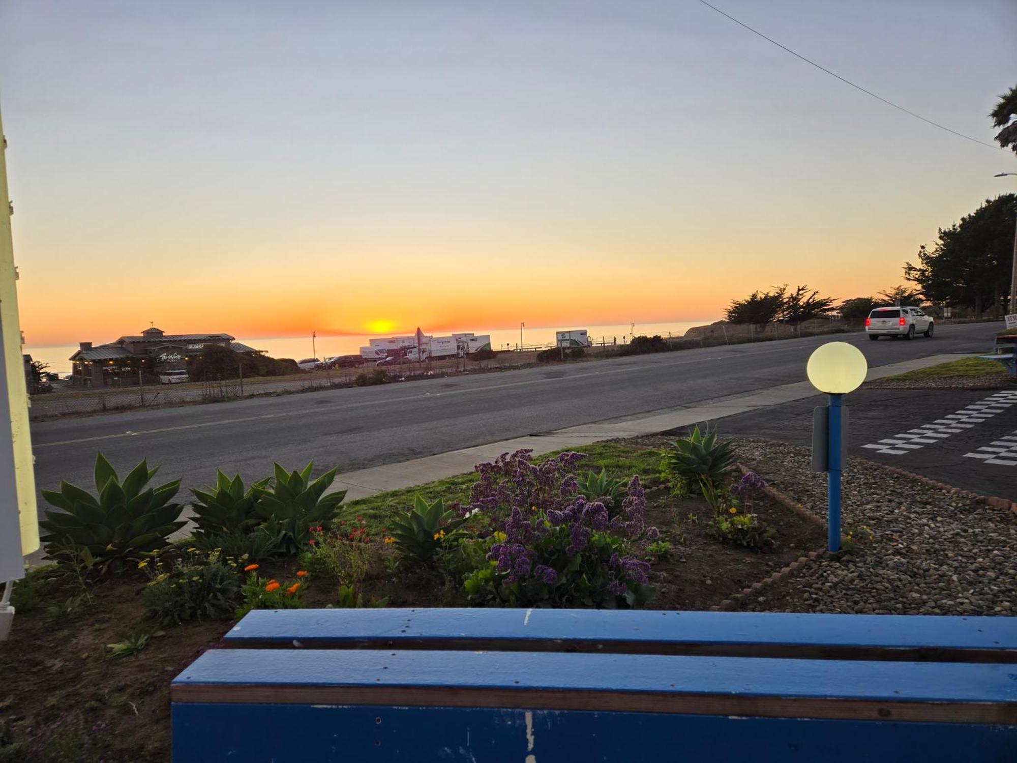 Coast Riders Inn San Simeon Esterno foto